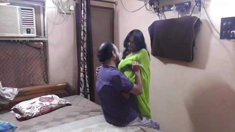 https://www.xxxbpvideo.com/video/x-video-hindi-he-made-love-with-his-wife-in-the-bedroom/